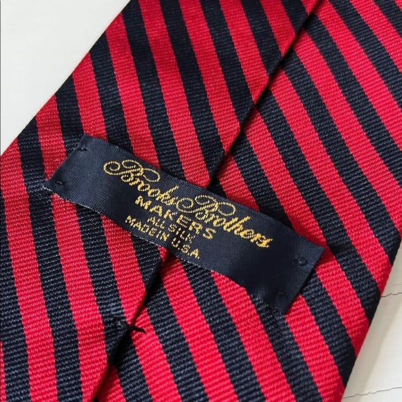 Brooks Brothers Makers Silk Tie Red Black Stripe - Picture 2 of 3